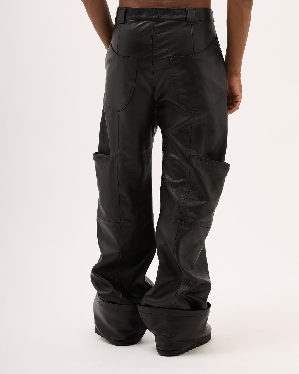 DESTRUCTURED LEATHER PANT - Black