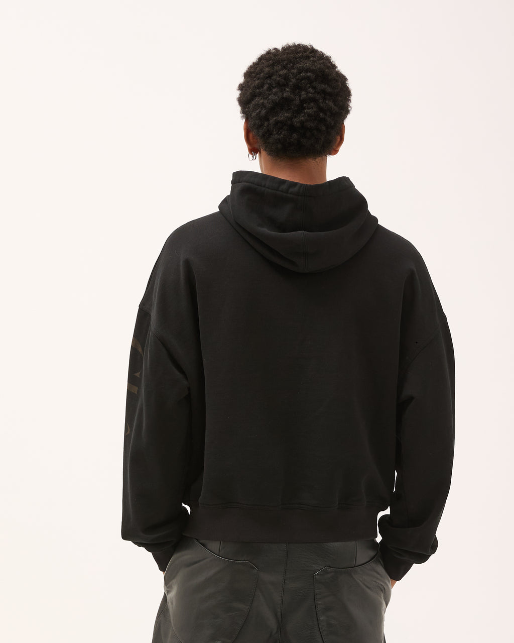 THE HOODIE - Black